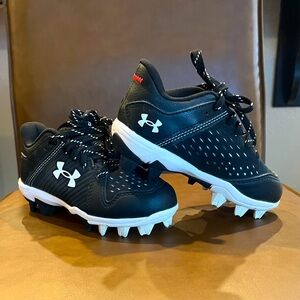 Under Armour Kids Black Cleats